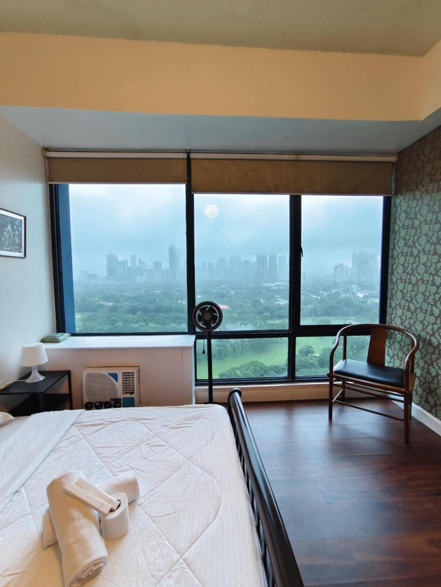 Bellagio One Bedrroom Bgc Burgos Circle By Christine Suites Ph Taguig Ngoại thất bức ảnh