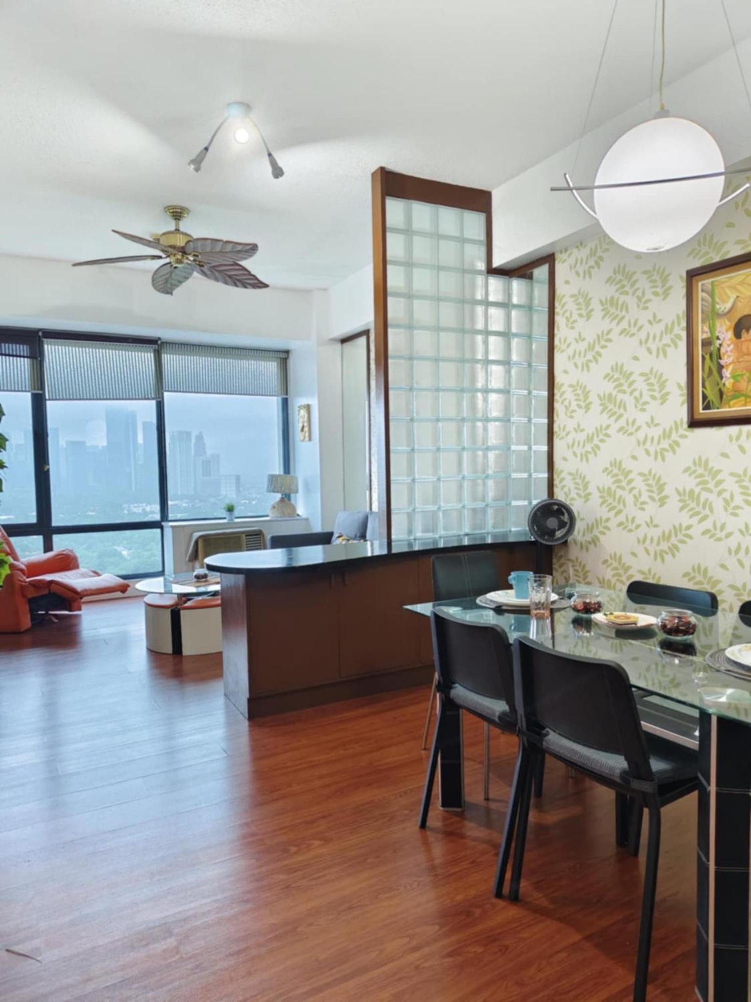 Bellagio One Bedrroom Bgc Burgos Circle By Christine Suites Ph Taguig Ngoại thất bức ảnh