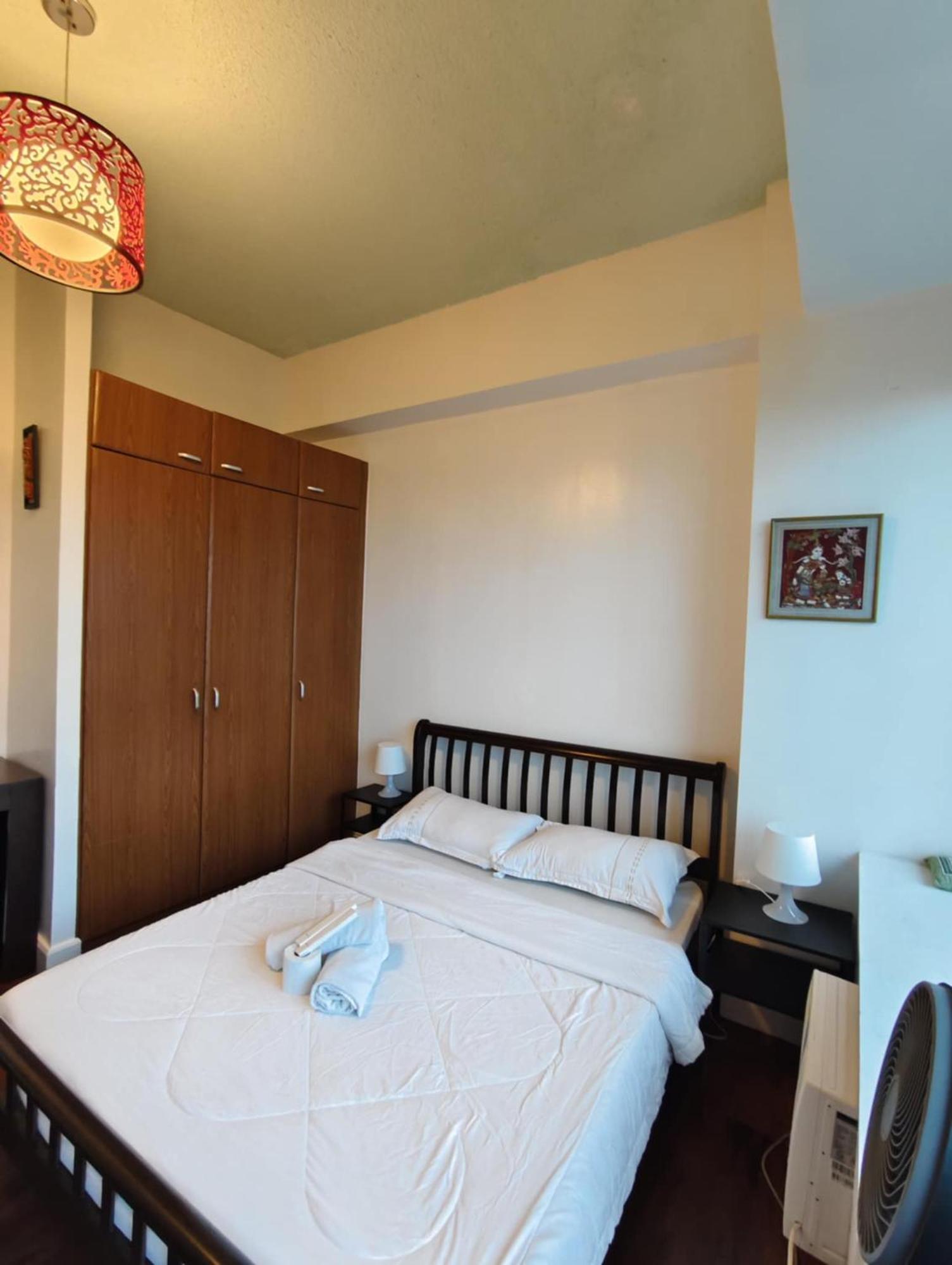 Bellagio One Bedrroom Bgc Burgos Circle By Christine Suites Ph Taguig Ngoại thất bức ảnh